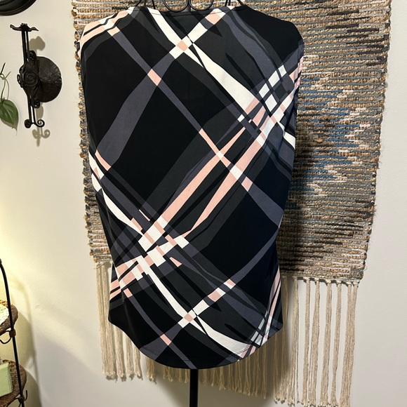 New York & Company Diagonal Striped Sleeveless Top - Picture 6 of 10